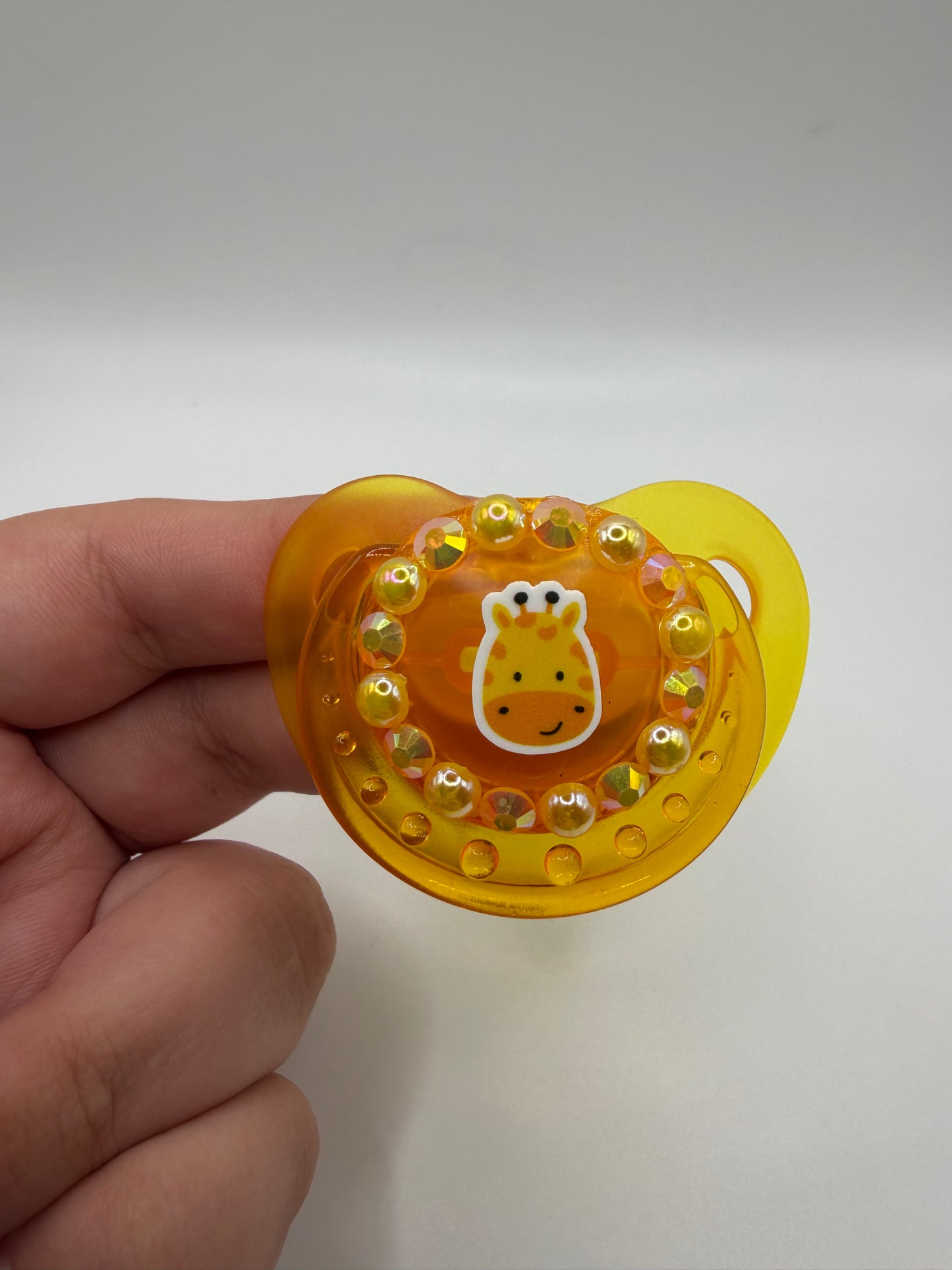 Giraffe Small Shield