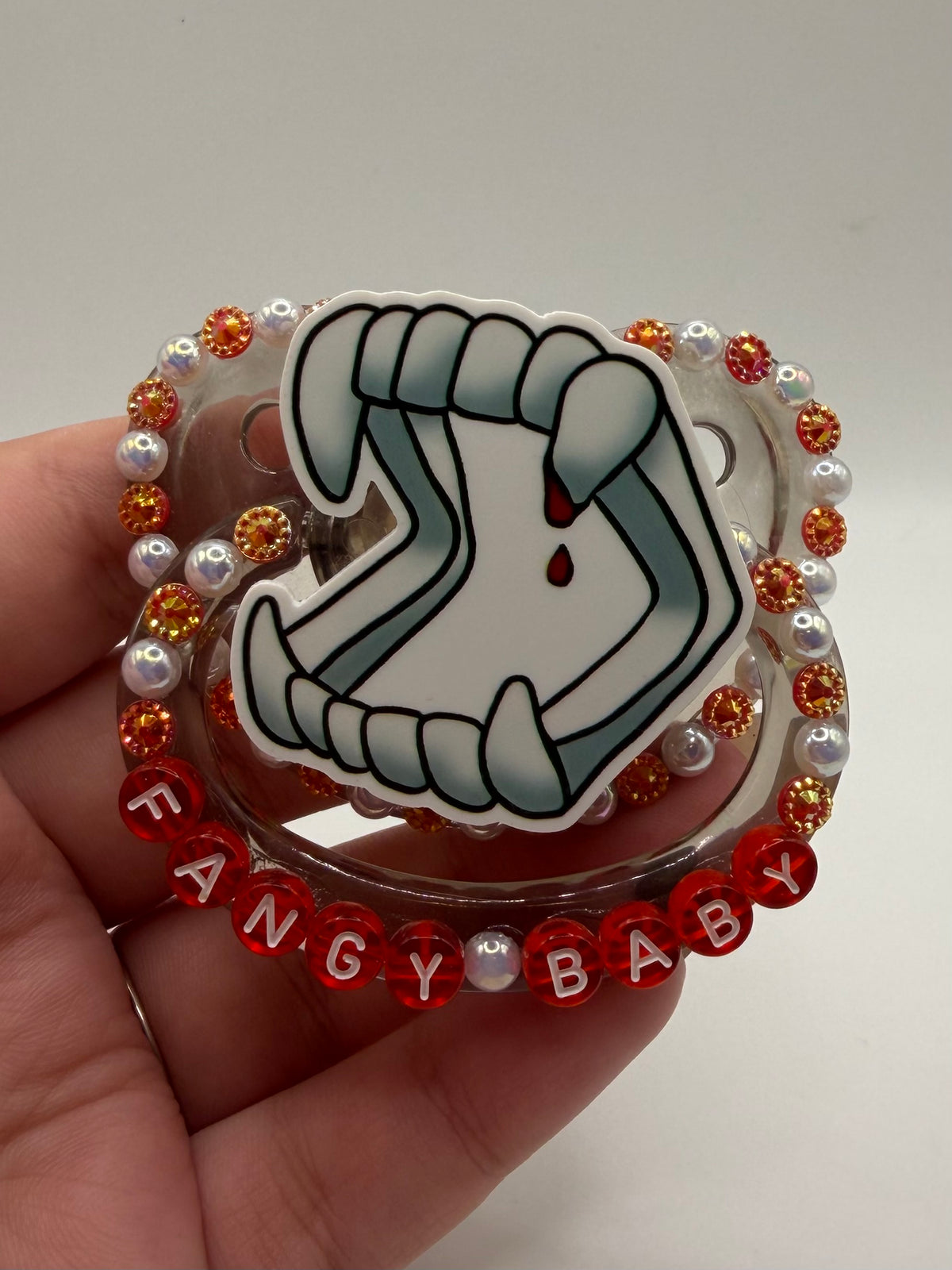 “Fangy Baby” Simple Deco