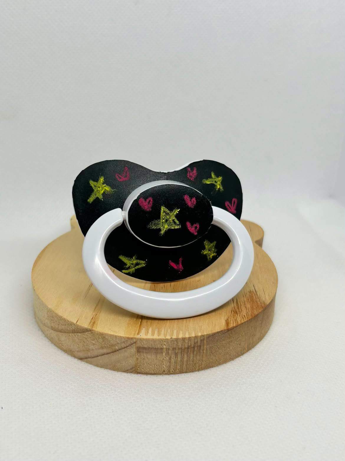 Chalkboard Pacis! (Comes with 5pc chalk pastels)
