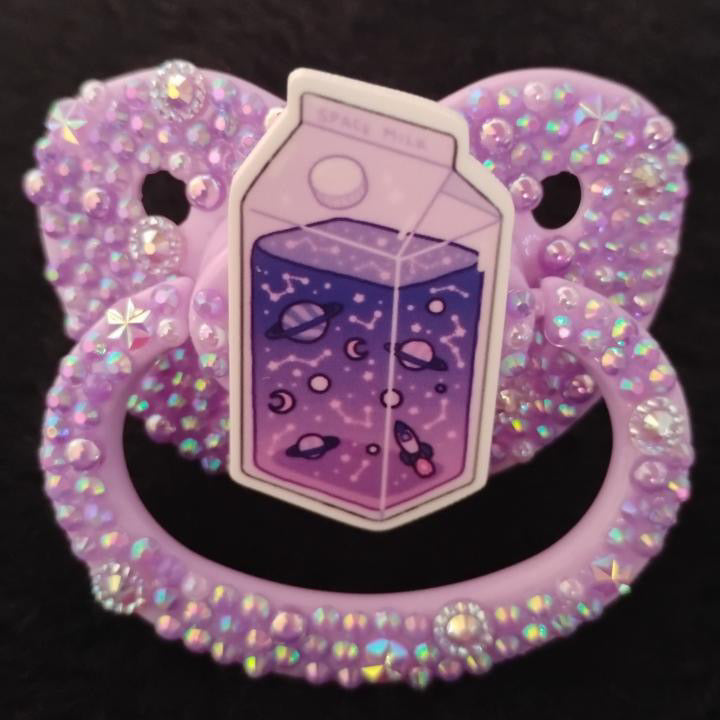 Drink Pacis (Made by @snails_tiny_shop)