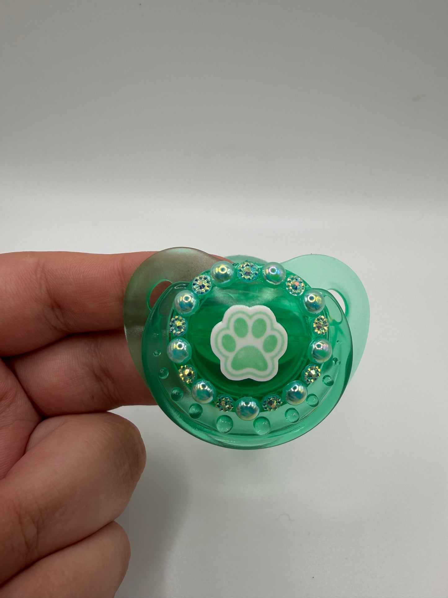 Green Paw Small Shield