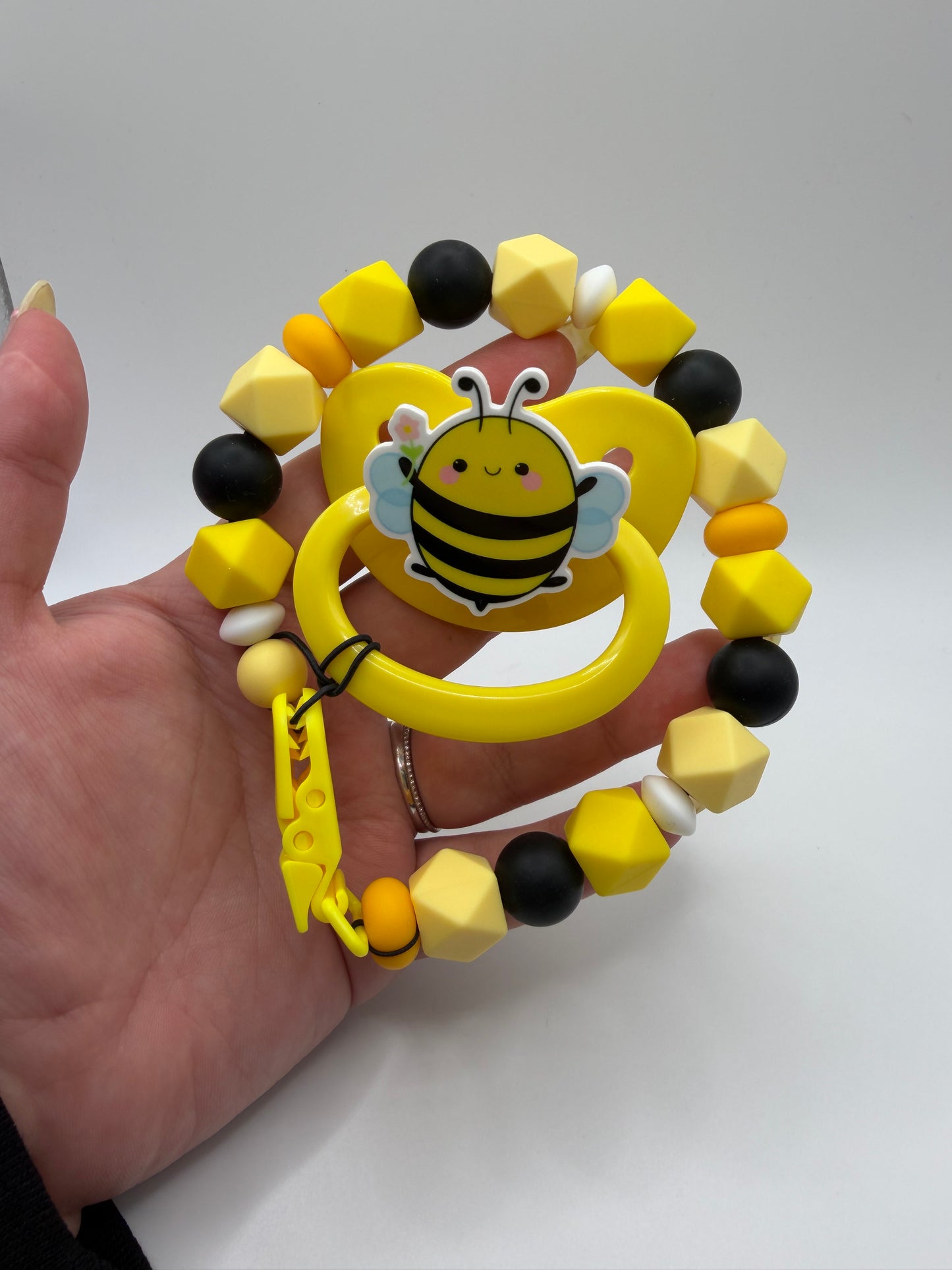 Bee Paci, Clip, and Pouch Set! 🐝