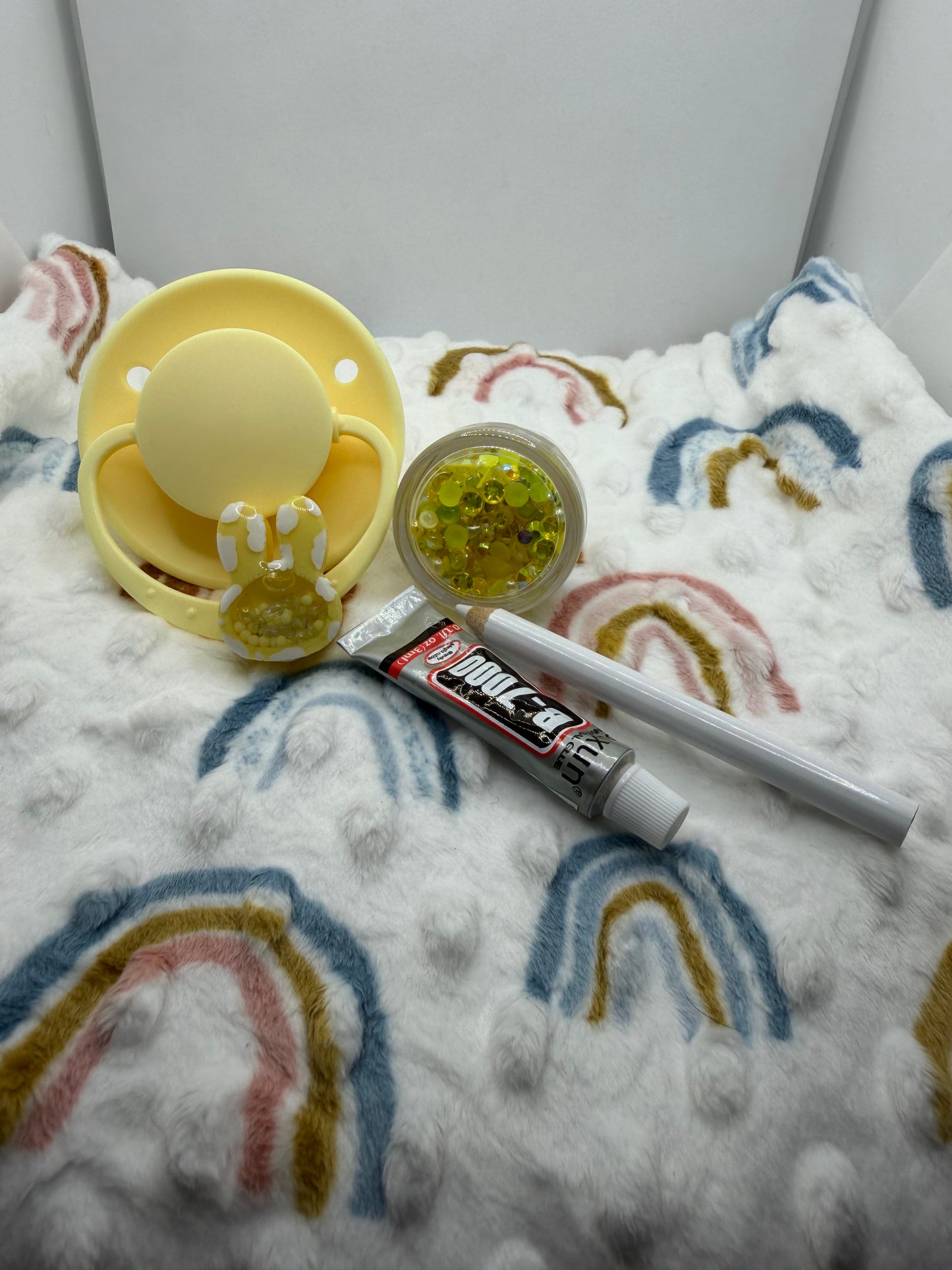 Yellow Bunny Shaker DIY Kit