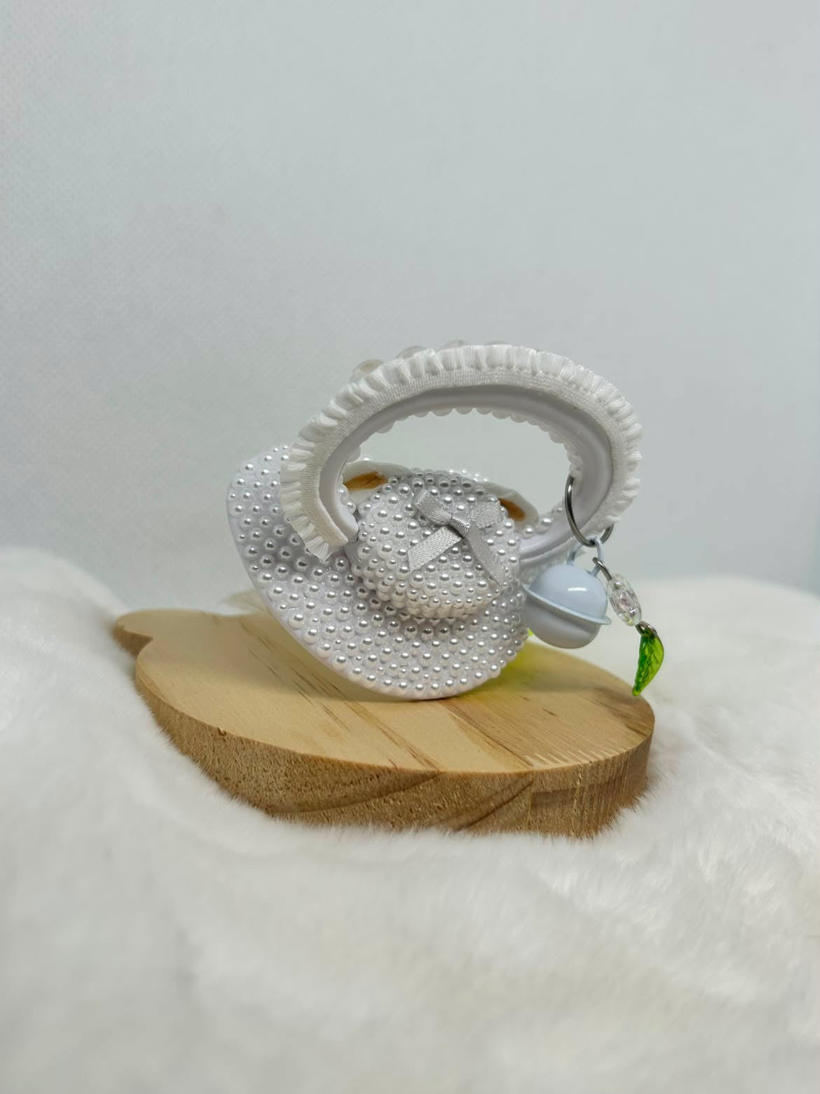 Lamb Chop Deluxe Deco Paci