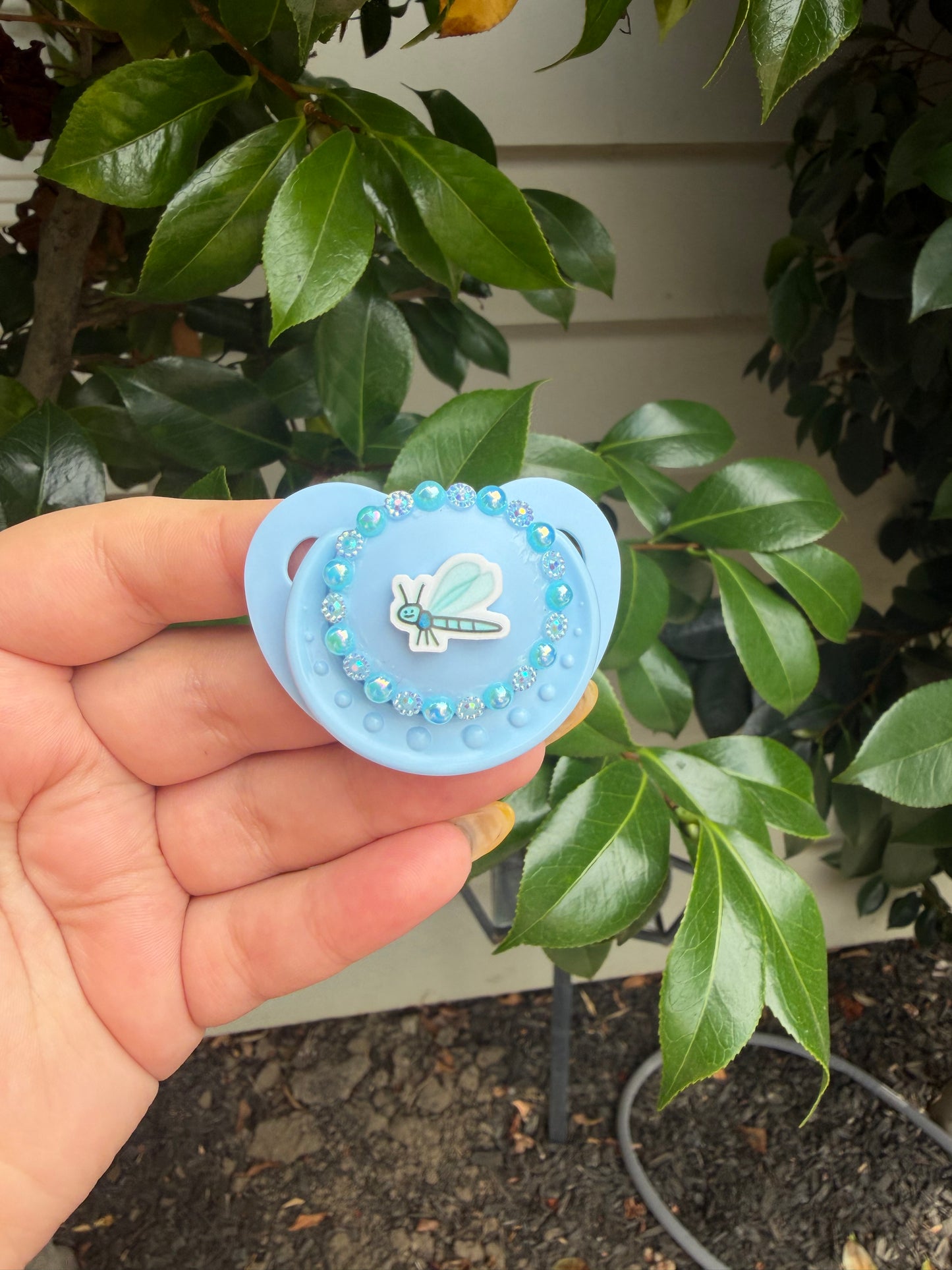 Small Shield Deco Pacis (Fundraiser!)