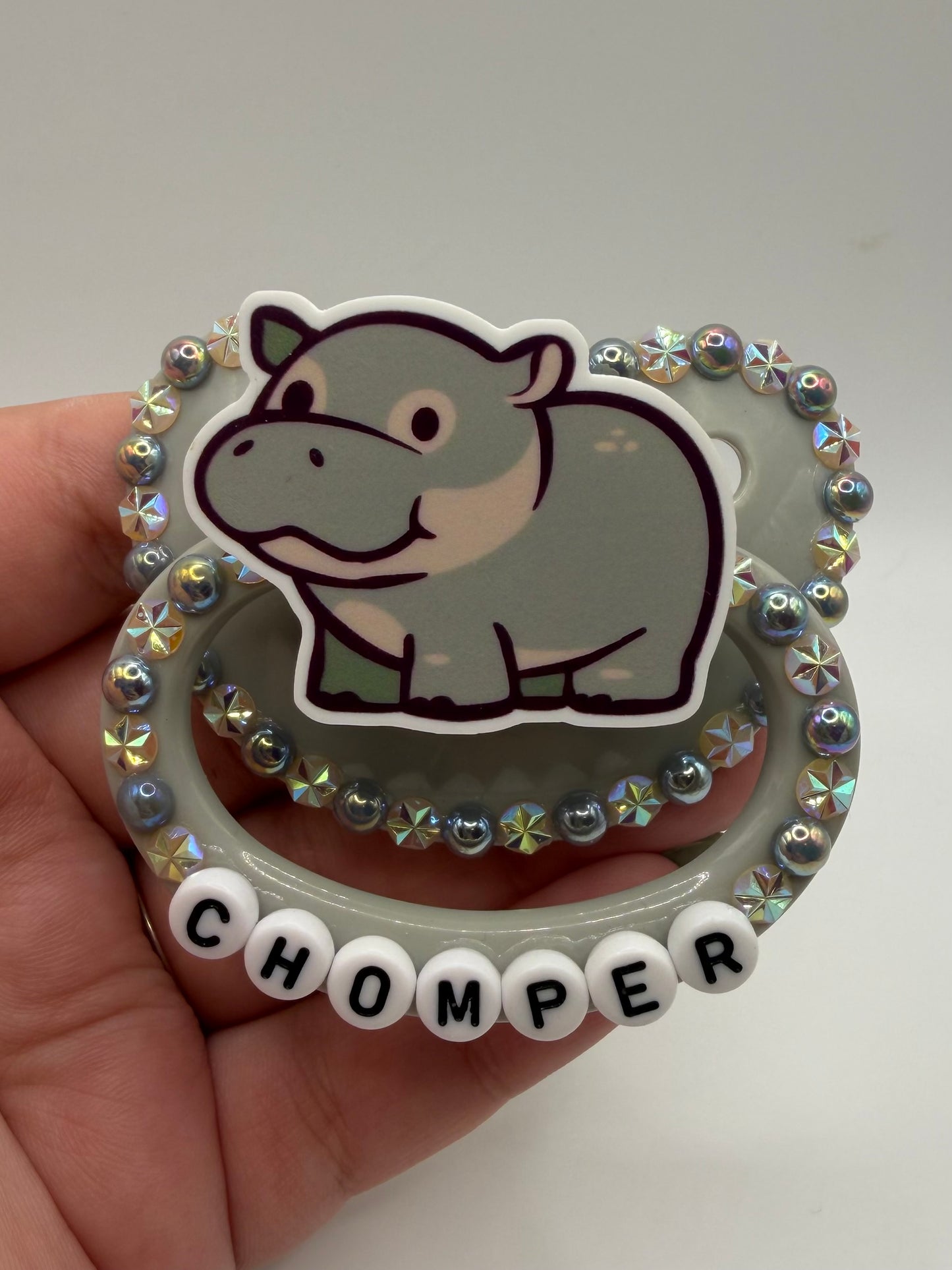 “Chomper” Simple Deco