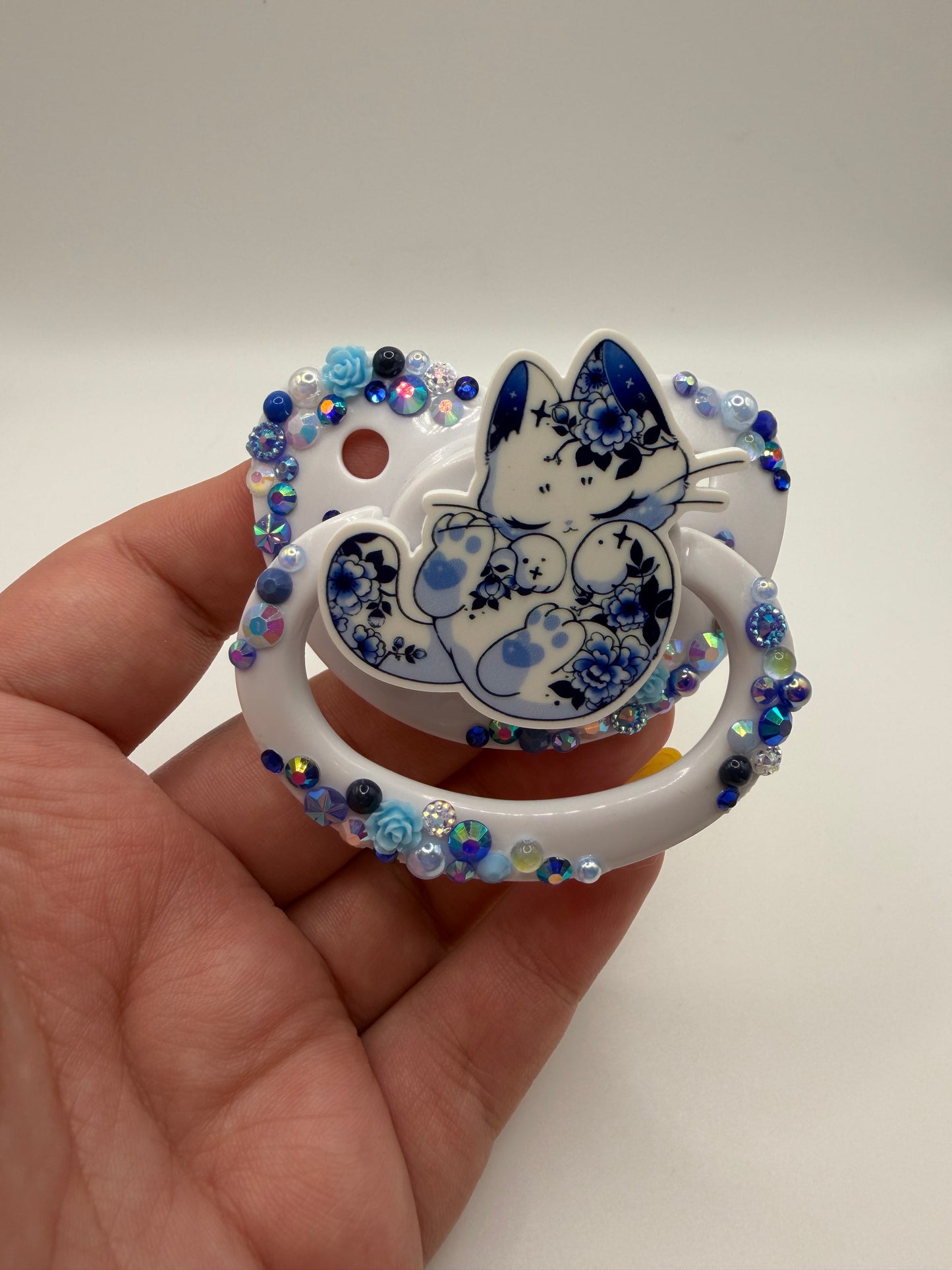 Sleepy Floral Kitty Scatter Deco (STOLEN ART PLS SEE CAPTION)