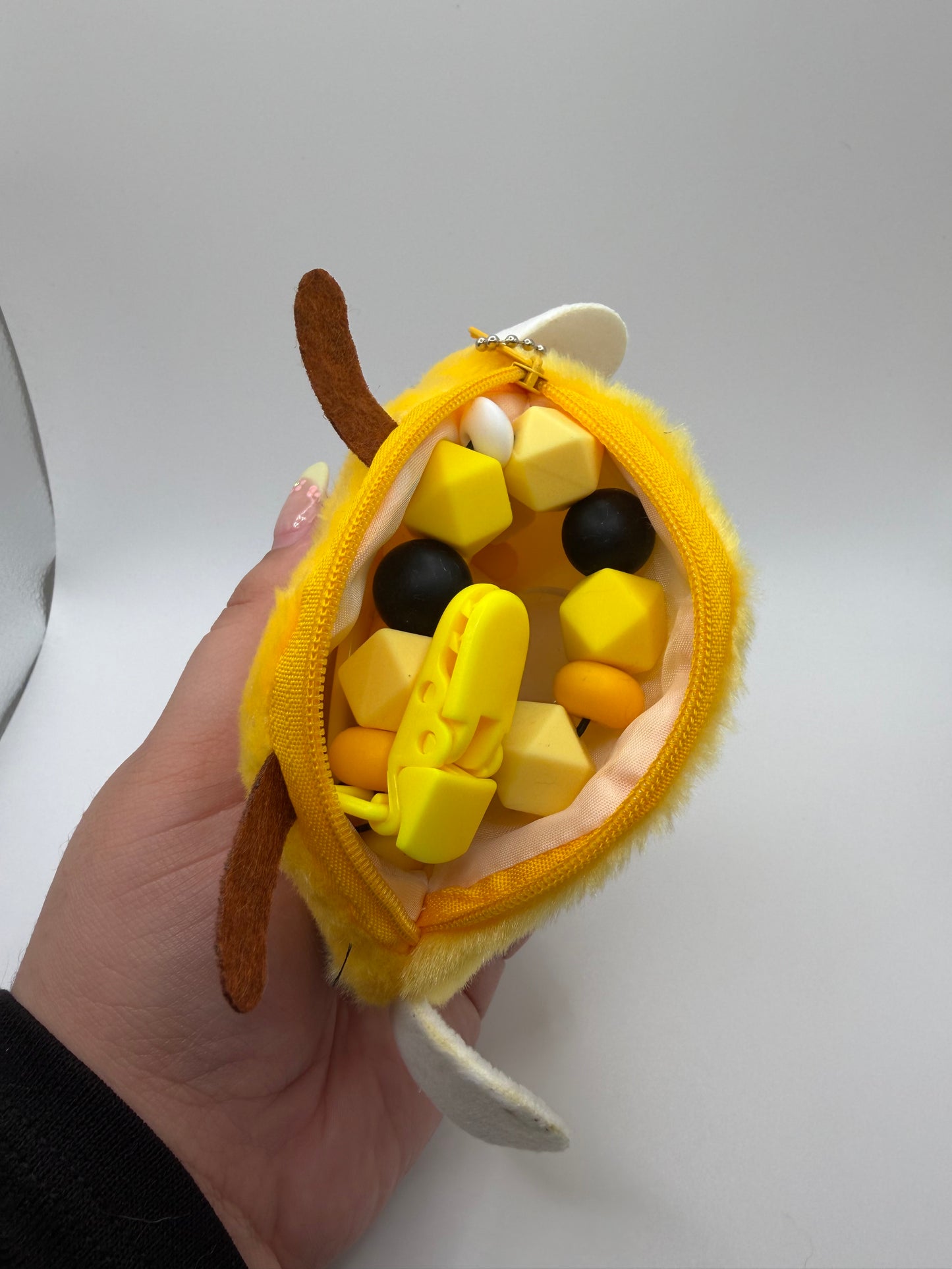 Bee Paci, Clip, and Pouch Set! 🐝