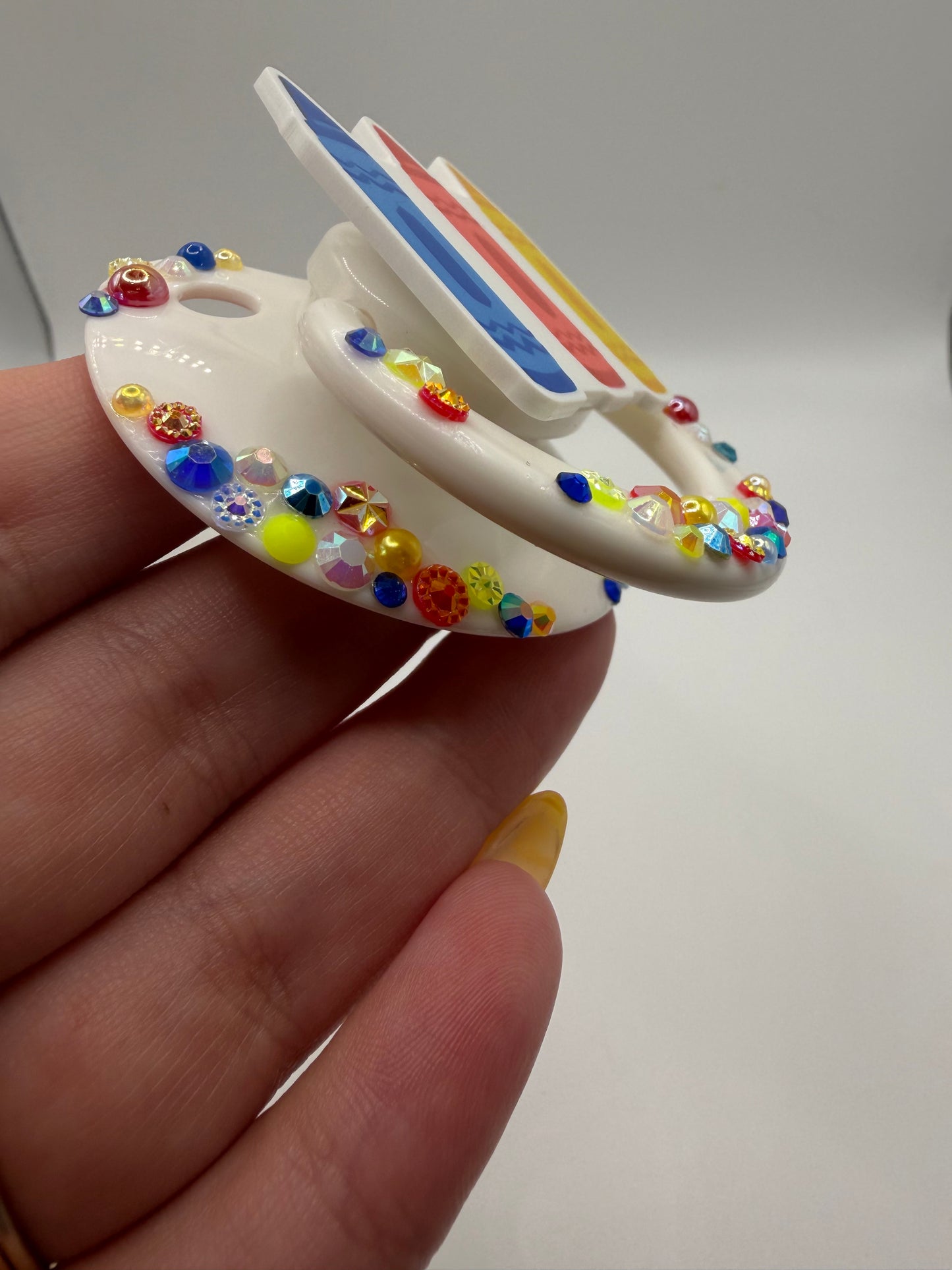 Primary Crayons Scatter Deco (Smile Pop Base)