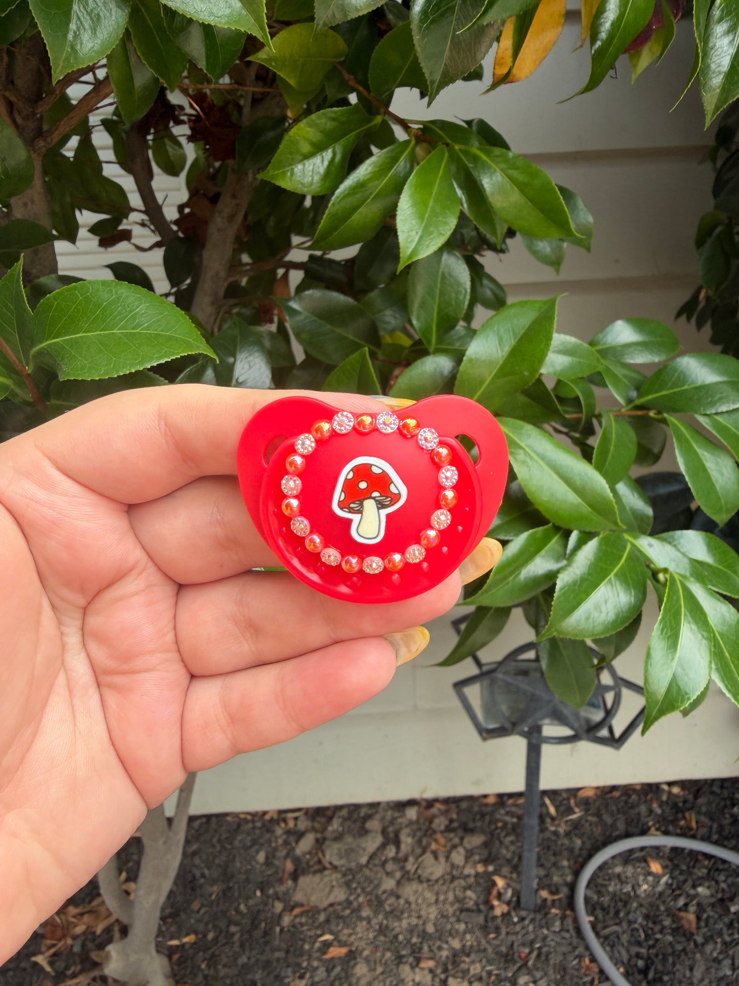 Small Shield Deco Pacis (Fundraiser!)