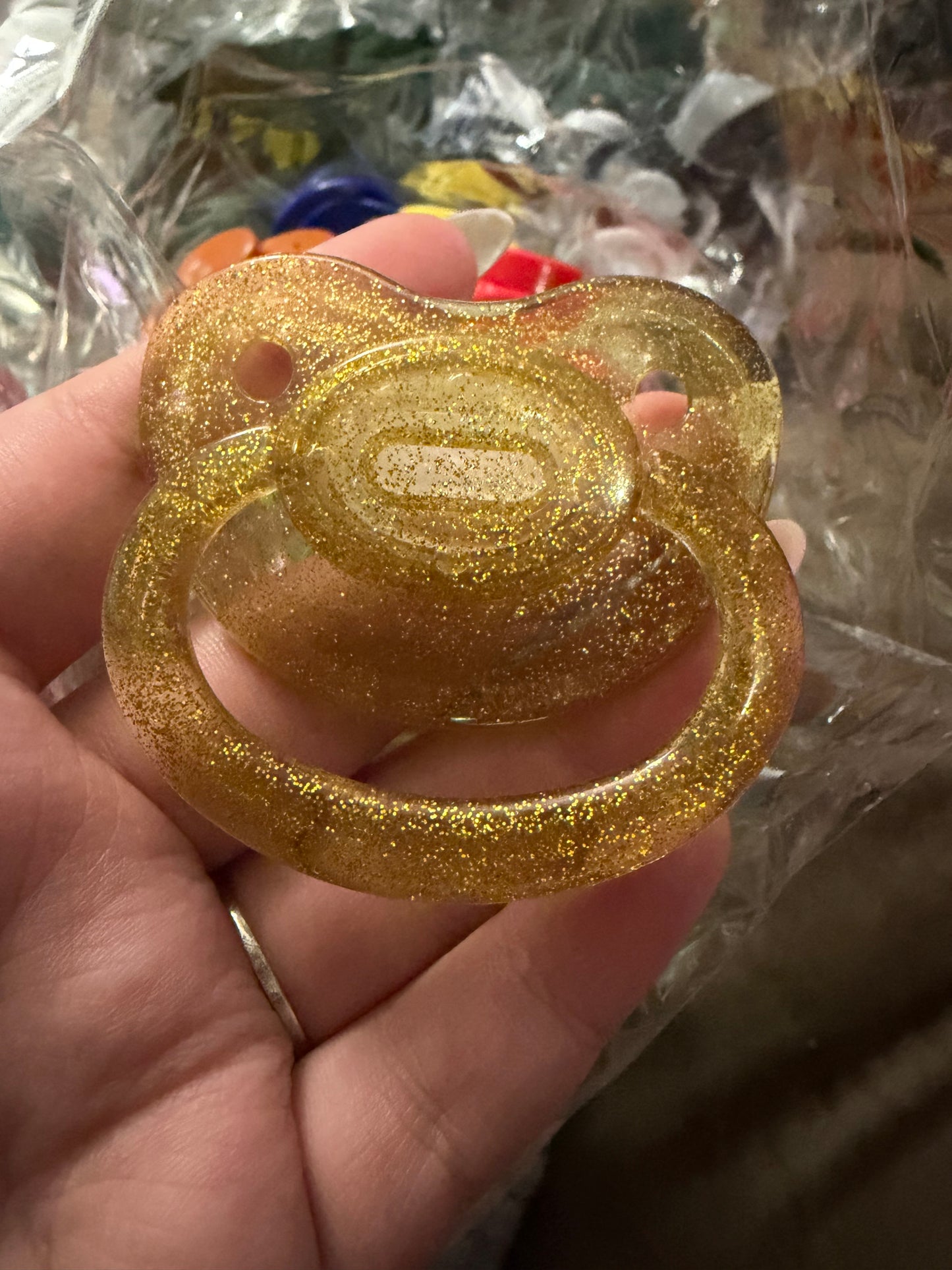 AGGRESSIVE Gold Pacis ✨